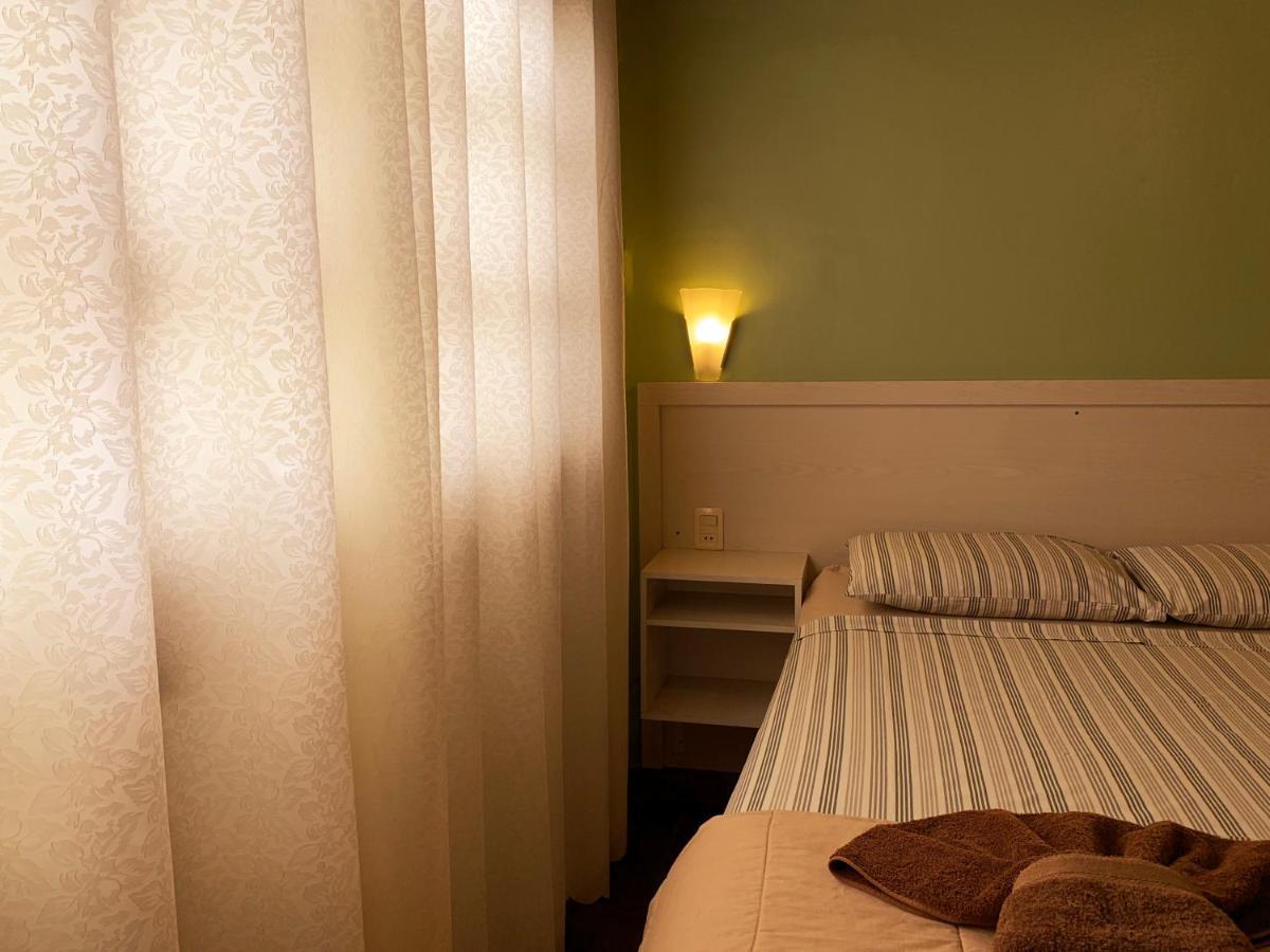 Hotel Germano Encarnación Chambre photo
